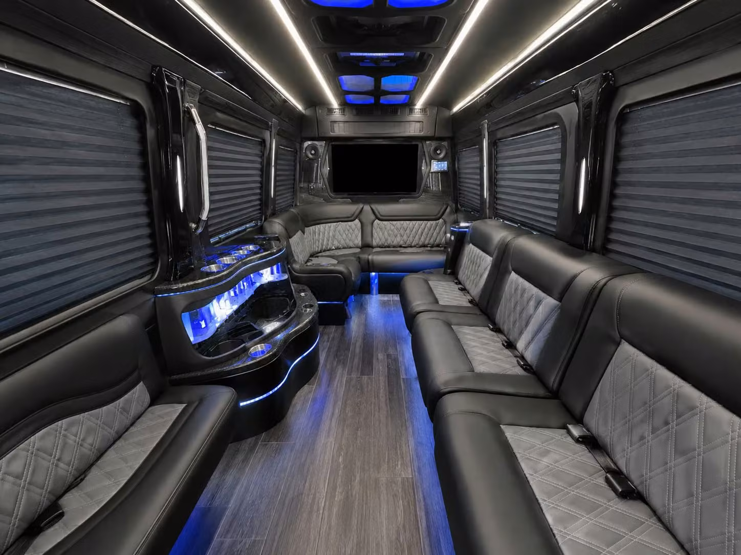 airport transfers and long distance connections from compton for large groups